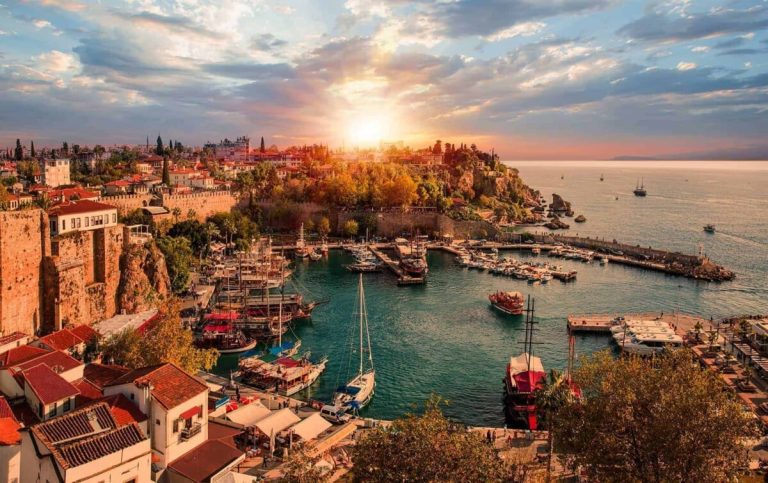 Private Guided Handcraft & Art & Rug Shopping tour Istanbul
