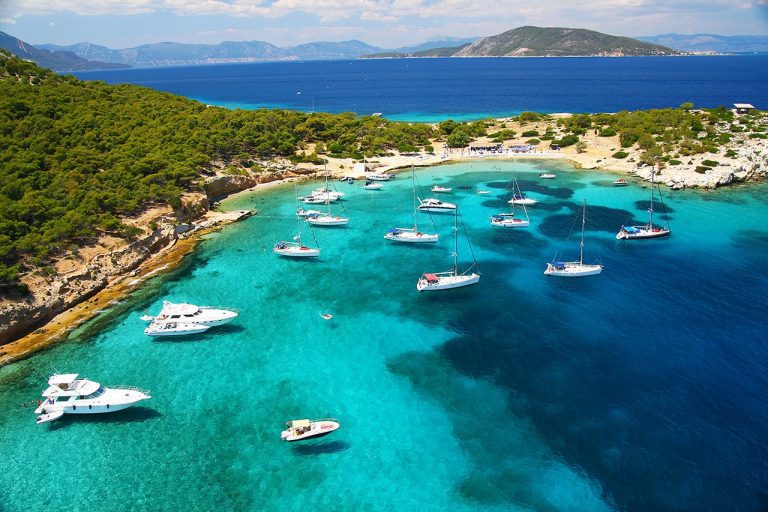 All Jour Cruise -3 Islands to Agistri,Moni, Aegina with lunch and drinks included