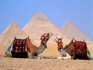 الأهرامات والنيل في عطلات الكريسماس ورأس السنة