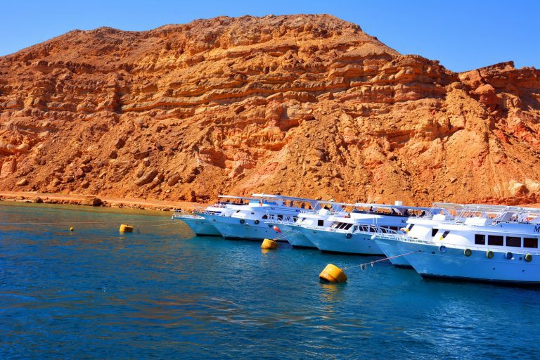 رحلة سنوركلينج إلى جزيرة المحمية من الغردقة