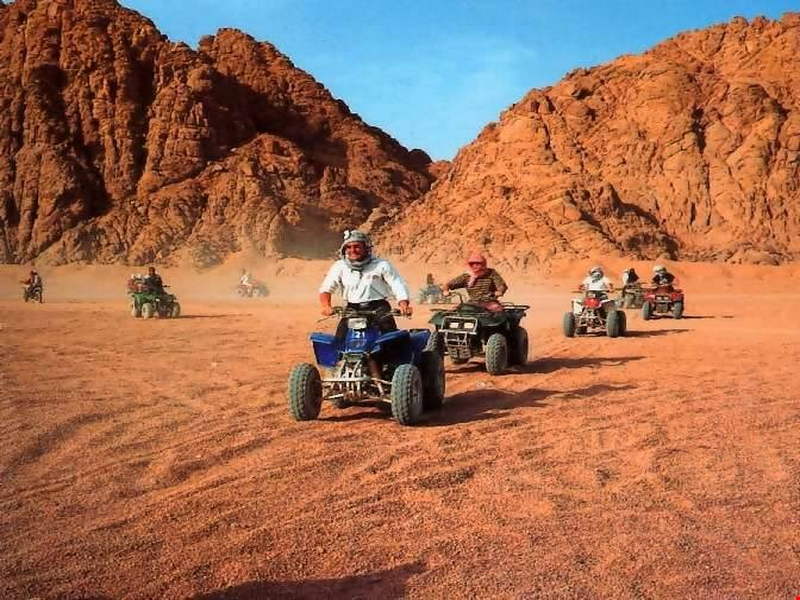 Sunset Safari nel deserto Trip by Safari in Quad