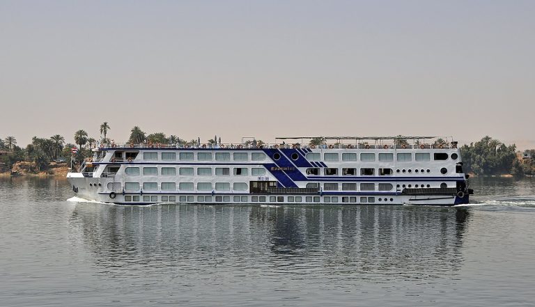 Radamis II Crucero por el Nilo