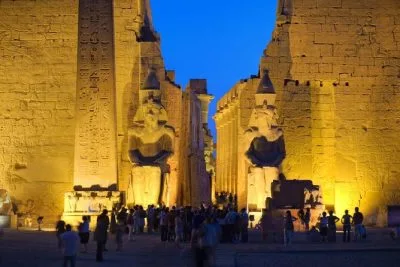 Spectacle Son et Lumière au Temple de Karnak à Louxor avec transfert