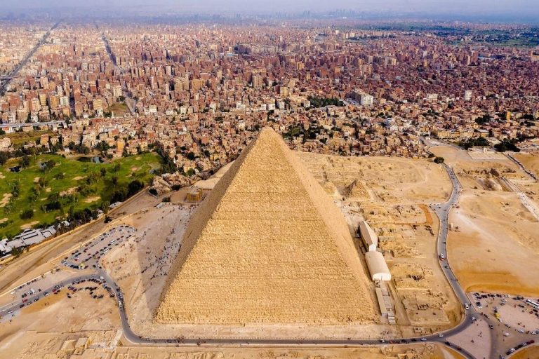 Tour di 8 giorni in Egitto: Il Cairo con voli interni e crociera sul Nilo