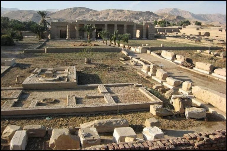 Private Tour nach Dendera und Abydos ab Luxor mit feinem Mittagessen