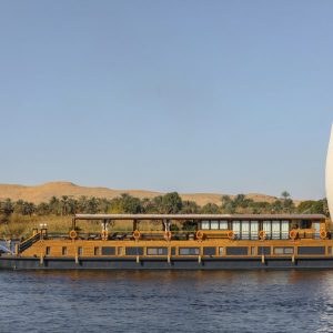 Luxury Cairo and Nebyt Дахабия