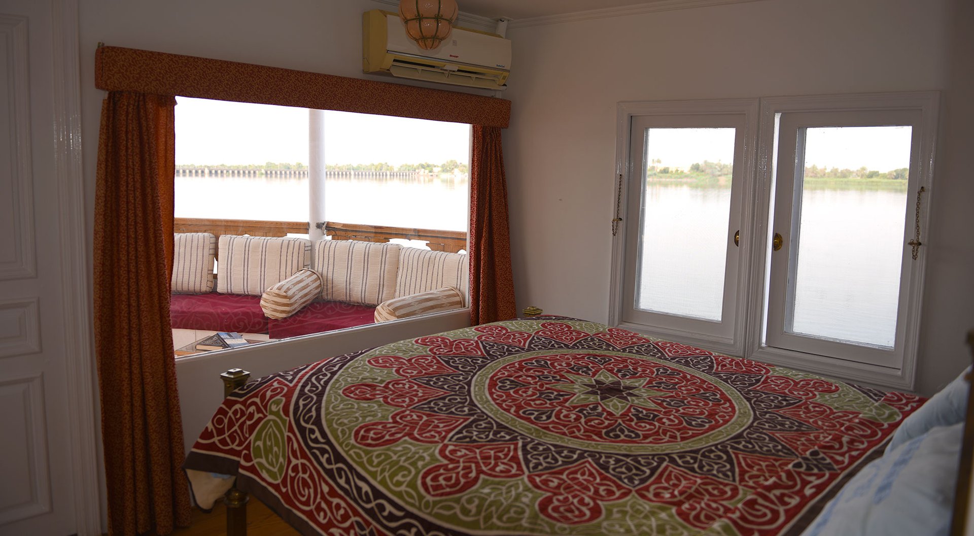 Isadora Luxury Boutique Dahabiya Nile Cruise (5 Days)