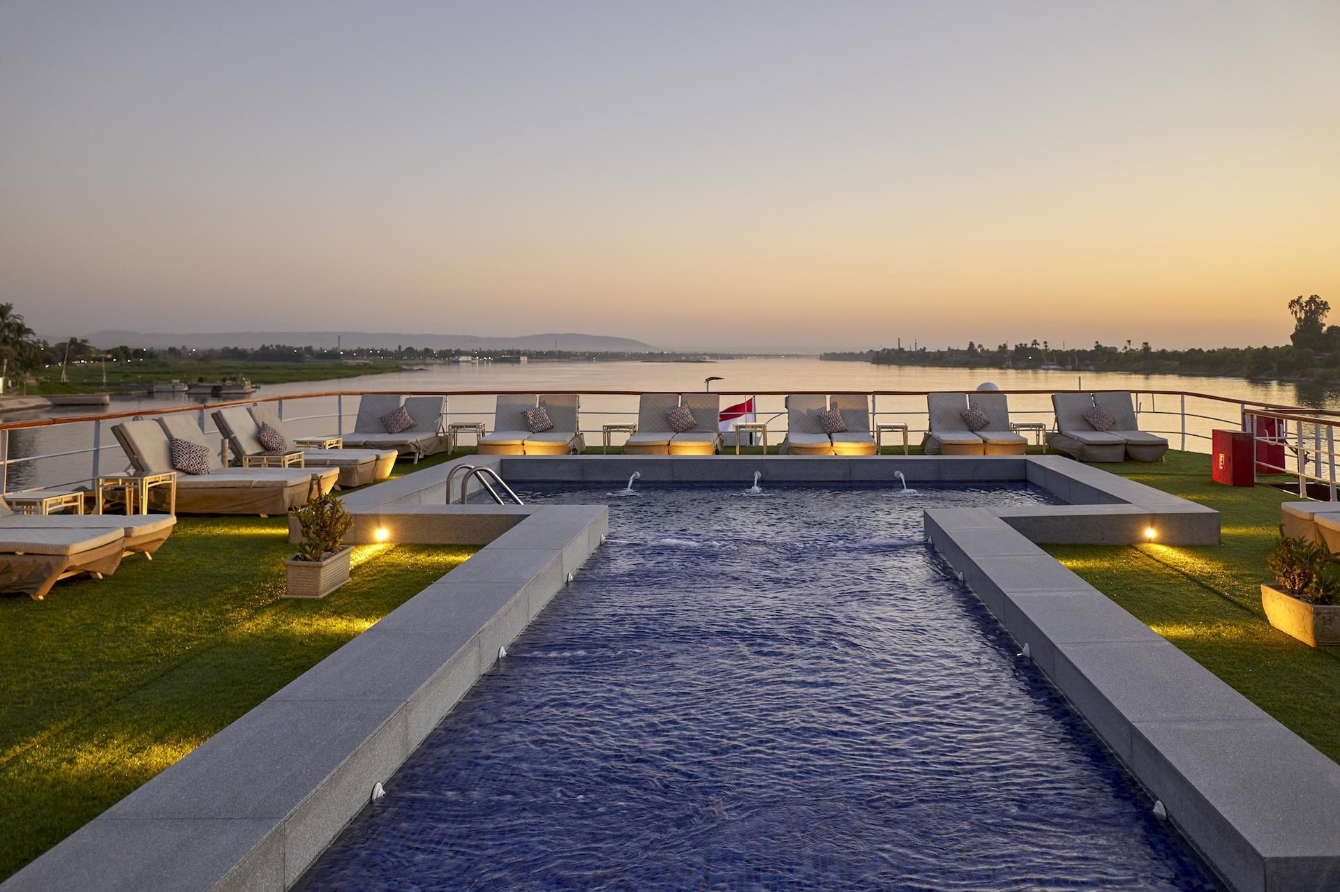 Mövenpick Royal Lily Luxury Nile Cruise